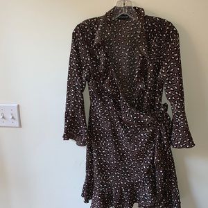 PRETTYLITTLETHINGS WRAP DRESS SIZE 10